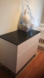 Commode van Kidsmill (Intense II) met zwart marmeren blad!, Kinderen en Baby's, Kinderkamer | Commodes en Kasten, Ophalen, 50 tot 70 cm