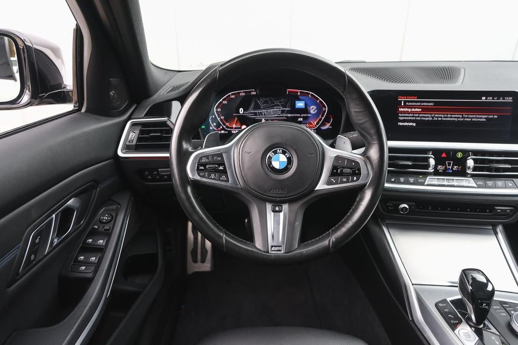 BMW 3 Serie 330i xDrive Executive M Sport Automaat / Trekhaa, 1998 cc, 4 cilinders, Wit, Origineel Nederlands