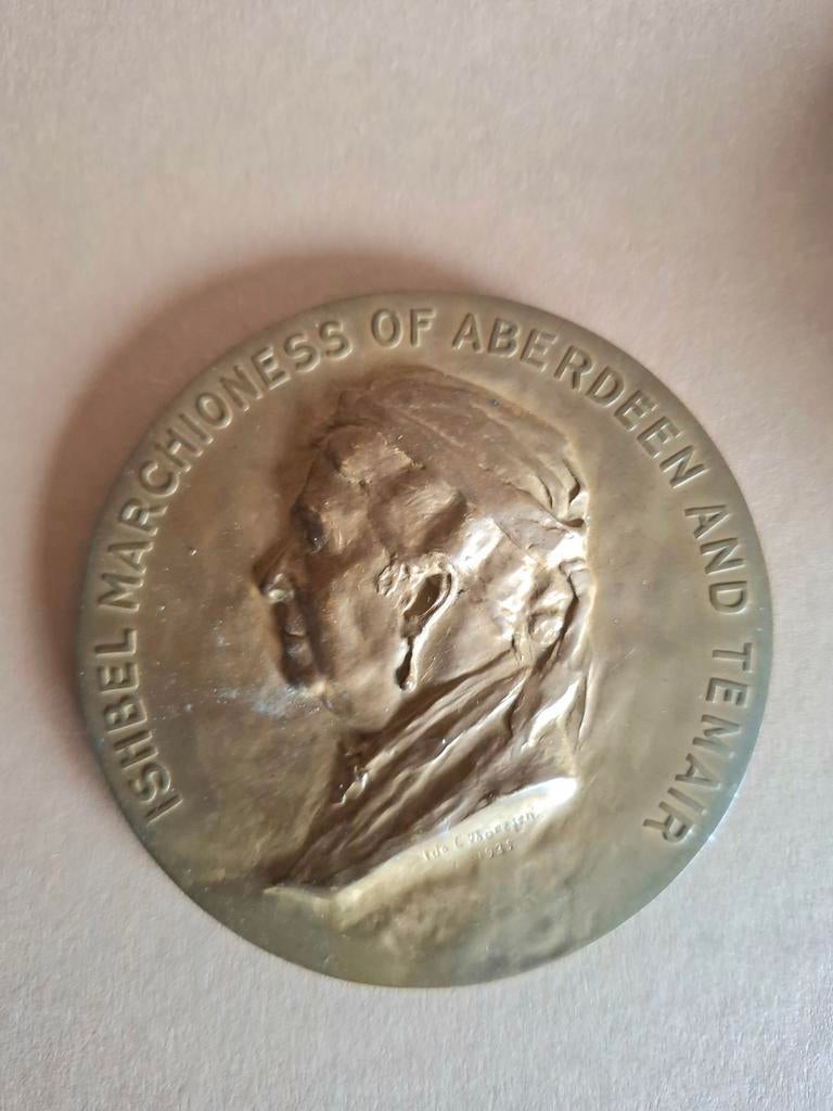 Medaille Ishbel Marchioness of Aberdeen 1888-1938, Ophalen of Verzenden, Brons, Buitenland