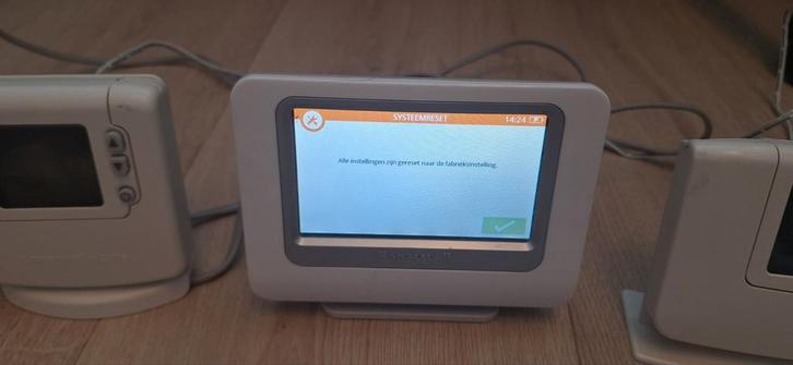 HONEYWELL EVOHOME DRAADLOZE THERMOSTAAT!!, Doe-het-zelf en Verbouw, Verwarming en Radiatoren, Thermostaat, Minder dan 200 watt