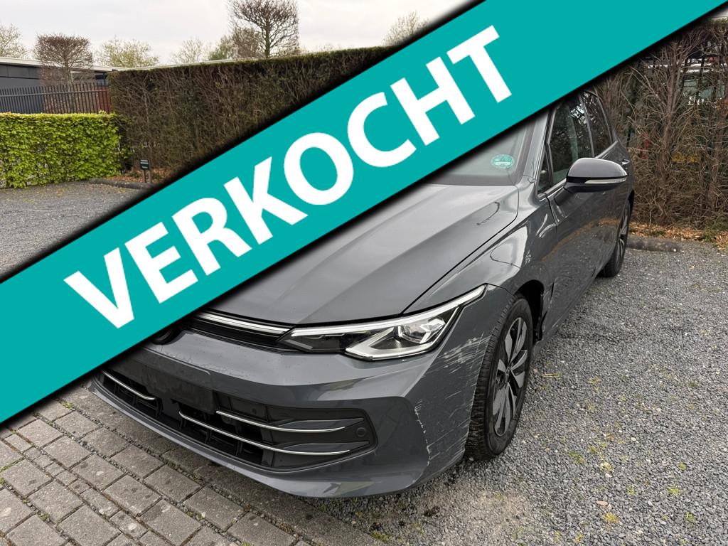Volkswagen Golf 1.5 eTSI GOAL 2025 DUITS SCHADE VOERTUIG!, Automaat, 1498 cc, Volkswagen, Zilver of Grijs