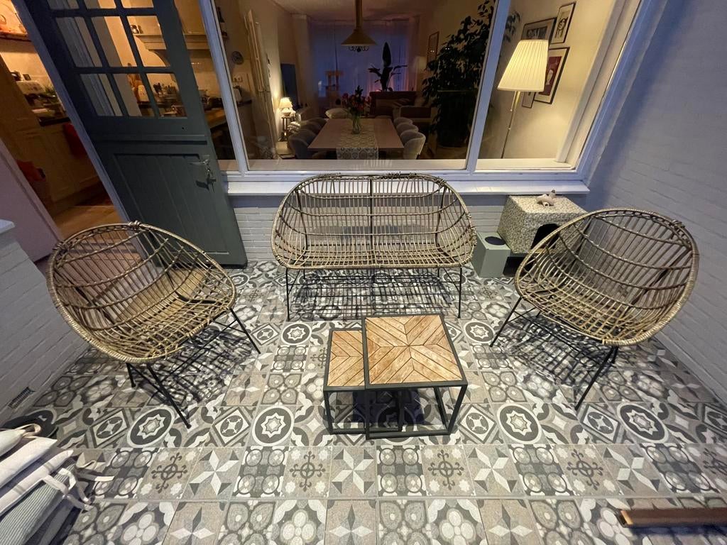 Rotan tuinset met 2 stoelen, bank en 2 salontafels, Ophalen, 4 zitplaatsen, Gebruikt, Rotan