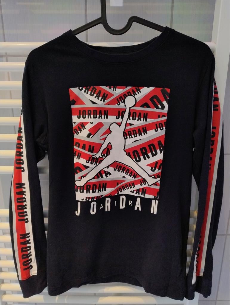 5  Basketbal/ Jordan shirts,  ook 1 space jam, maat 152/158, Ophalen of Verzenden, Gebruikt, Jongen, Shirt of Longsleeve