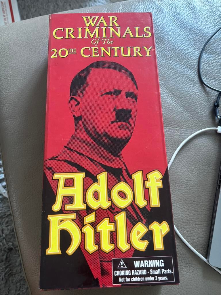 1/6 figuur Adolf Hitler - in the past Toys/War Criminals 20, Ophalen of Verzenden, Zo goed als nieuw