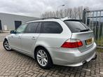 BMW 5-Serie 2.0 I 520i Touring Automaat 2009 Half Leer Clima, Auto's, Automaat, Achterwielaandrijving, 1995 cc, Zwart
