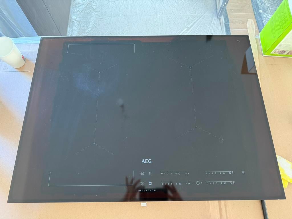 AEG inductie kookplaat IKE74440CB, Ophalen, 4 kookzones, Zo goed als nieuw, Inbouw