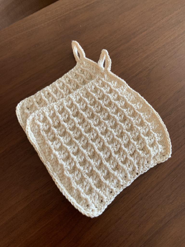 Nieuwe hand gehaakte pannenlappen in Wafeltjes patroon., Ophalen of Verzenden, Nieuw, Haken, Overige typen
