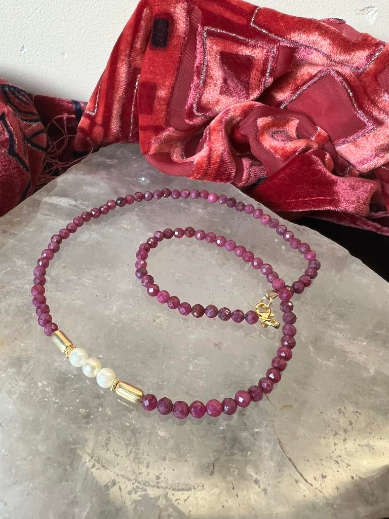 Robijn akoya zoutwater parel beschermt ultieme liefde uniek, Sieraden, Tassen en Uiterlijk, Kettingen, Nieuw, Ophalen of Verzenden