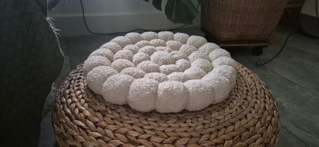 Rond boucle teddy kussen (zonder rieten poef), Ophalen of Verzenden, Nieuw, Wit, Rond