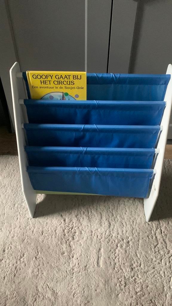 Boeken rekje voor kinderen, Huis en Inrichting, Woonaccessoires | Wandplanken en Boekenplanken, Ophalen, Gebruikt