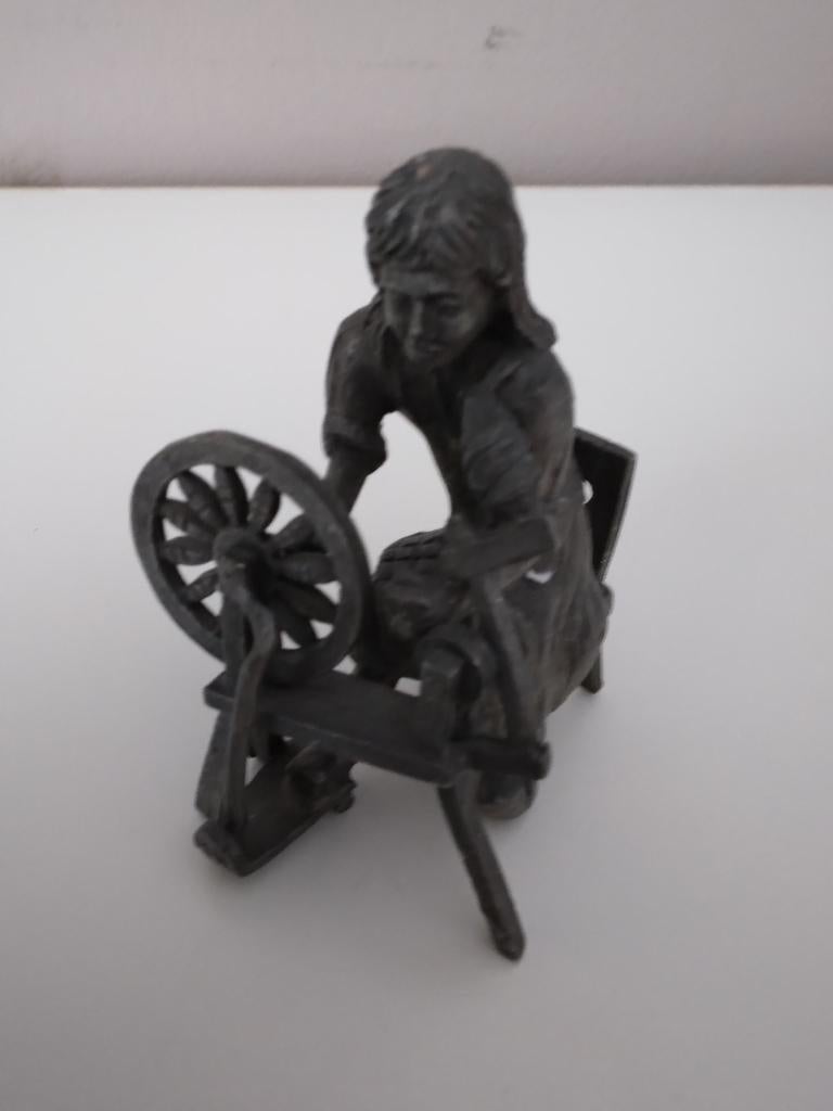tin vrouw met spinnewiel oude ambachten, Ophalen of Verzenden