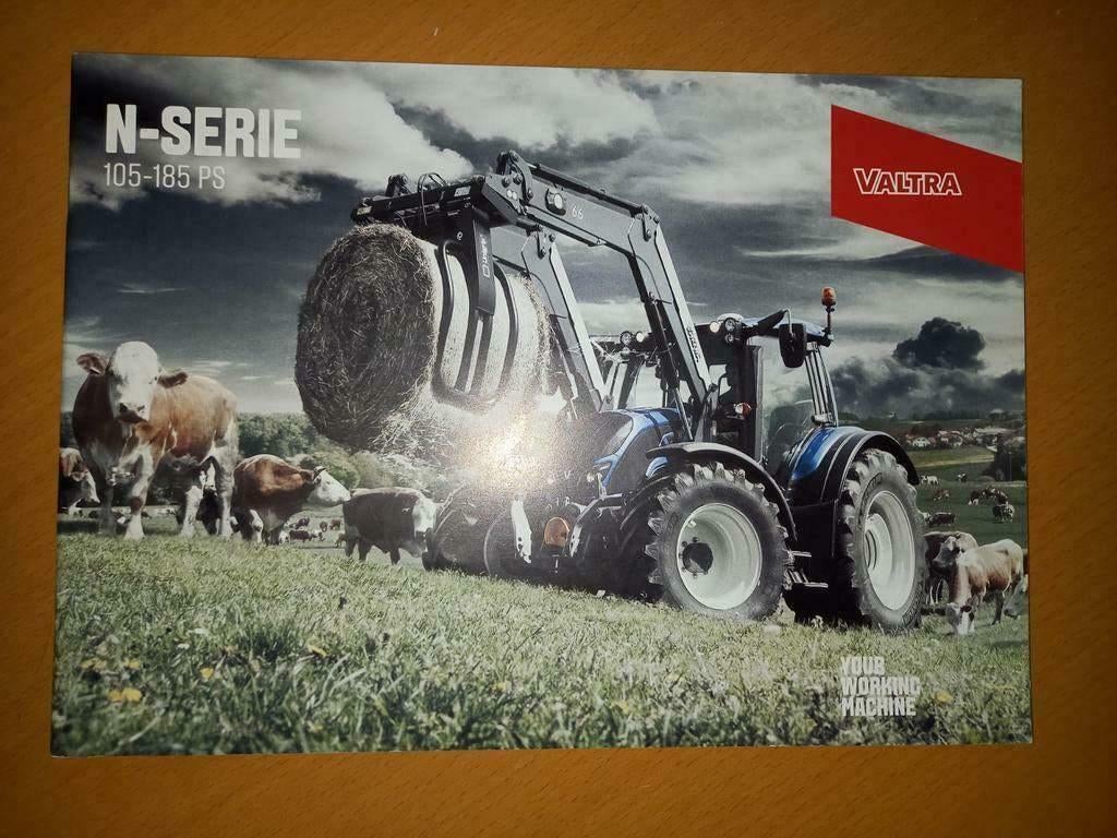 Folder Valtra N-serie, Ophalen of Verzenden, Gelezen, Tractor en Landbouw