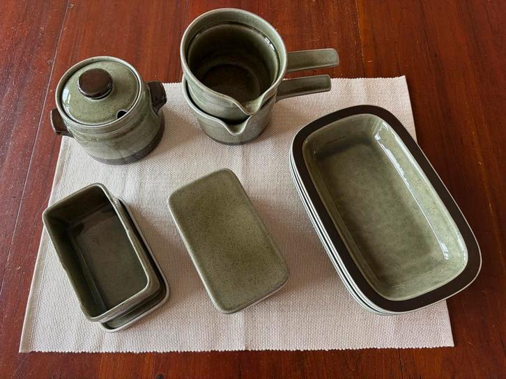 Rörstrand Vieta Carl-Harry Stålhane servies mosgroen, Antiek en Kunst, Antiek | Servies los, Ophalen