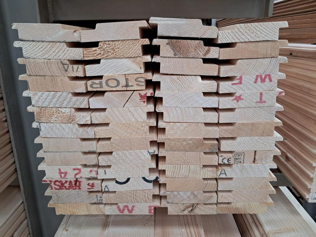 Partij vuren sponningschroten 2,8x10 glad, Tuin en Terras, Palen, Balken en Planken, Ophalen, Zo goed als nieuw, 250 cm of meer