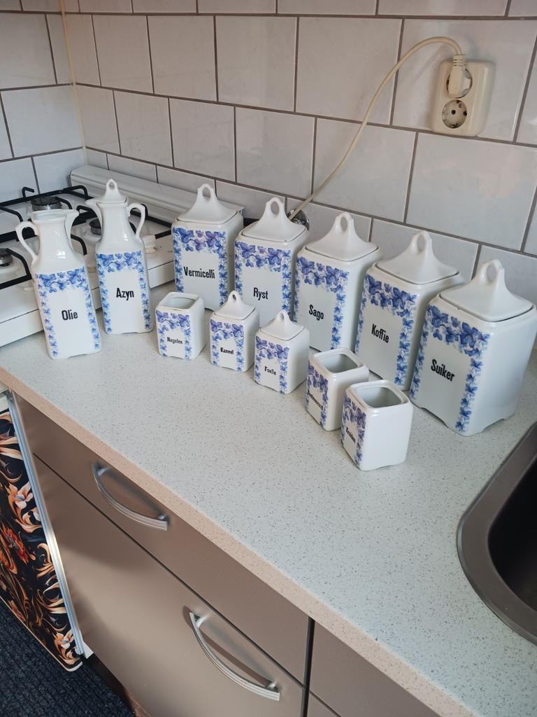 Diverse keukenpotjes, Ophalen