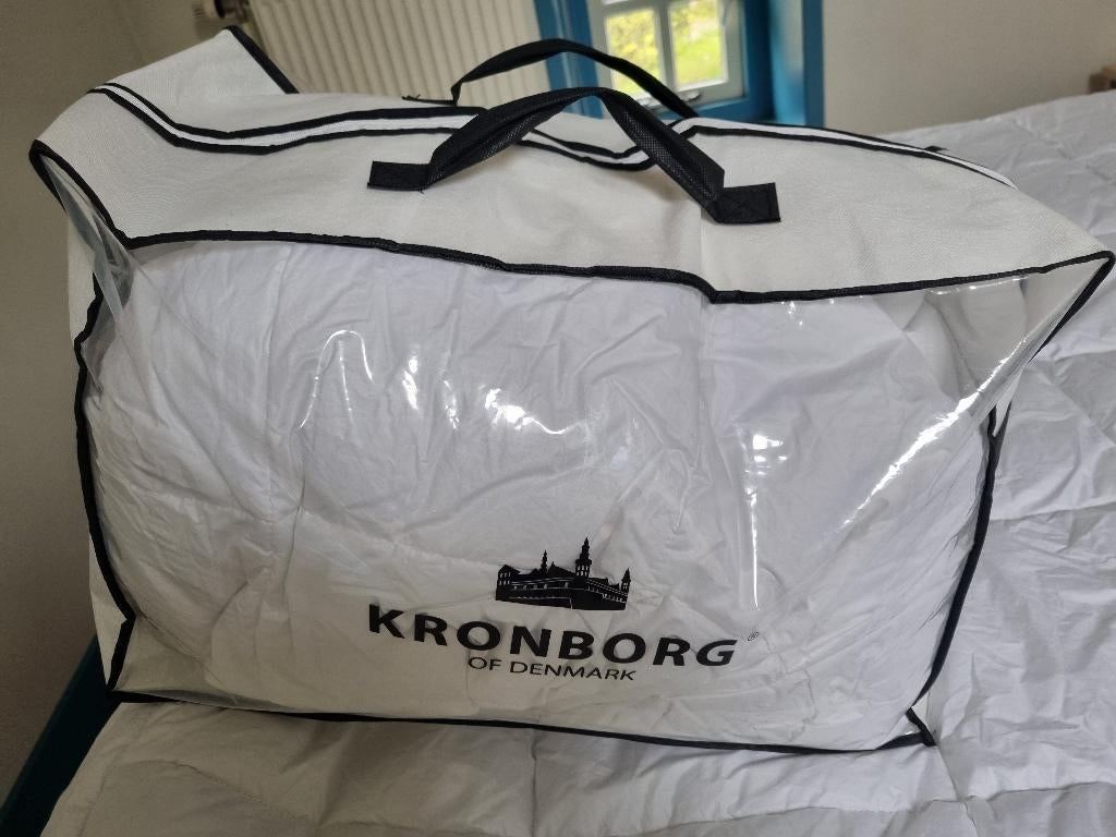 4 seizoenen dekbed, Huis en Inrichting, Slaapkamer | Beddengoed, Wit, Ophalen of Verzenden, Deken of Dekbed, Nieuw