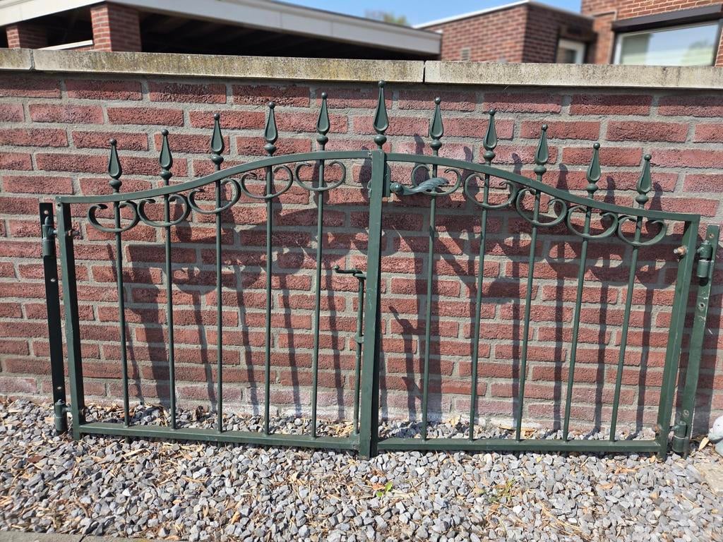 Tuinpoortje, Ophalen, IJzer