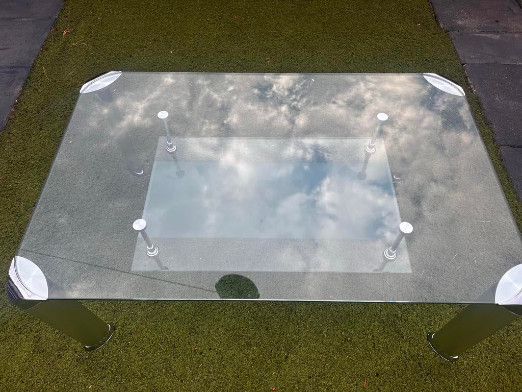 Moderne glazen salontafel met metalen onderstel, Ophalen, Gebruikt, 100 tot 150 cm, 50 tot 100 cm
