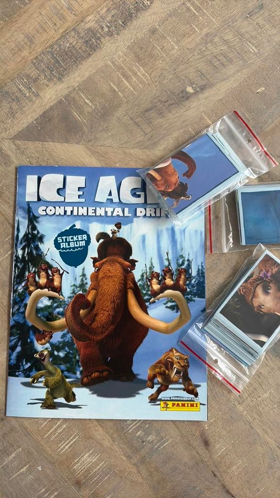 Panini compleet ice age 4 leeg album met complete stickerset, Verzenden, Zo goed als nieuw, Meerdere stickers