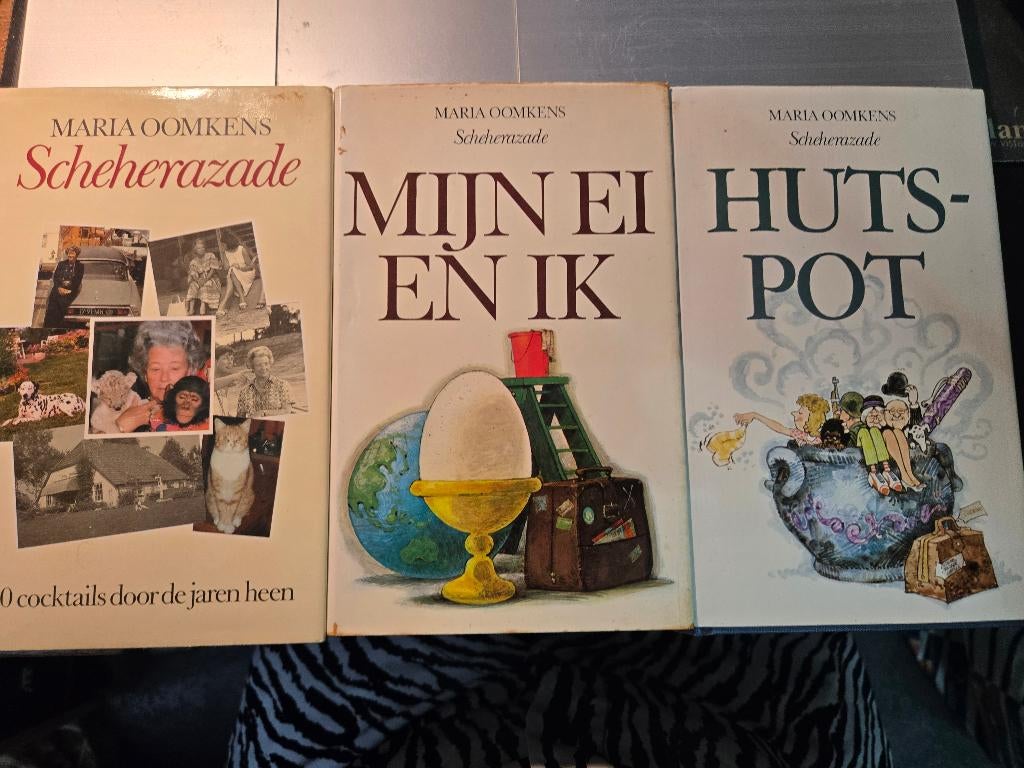 3 boeken van de Nederlandse schrijfster Maria Oomkens, Ophalen, Gelezen