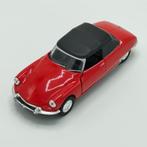 Citroën DS 19 Cabriolet met softtop van Welly - Rood, Hobby en Vrije tijd, Modelauto's | 1:43, Ophalen of Verzenden, Zo goed als nieuw
