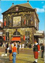 Ansichtkaart	Gouda	Waaggebouw	poorter in middeleeuws costuum, Verzenden, 1960 tot 1980, Ongelopen, Zuid-Holland