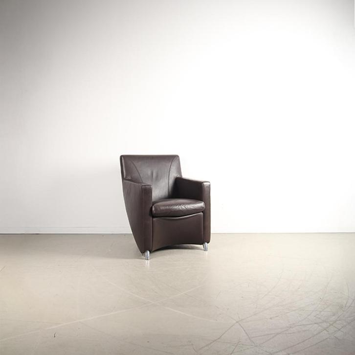 2x Leolux Dolcinea Fauteuil Bruin Leer – Aluminium, Huis en Inrichting, Fauteuils, Gebruikt, Leer, 50 tot 75 cm, Minder dan 75 cm