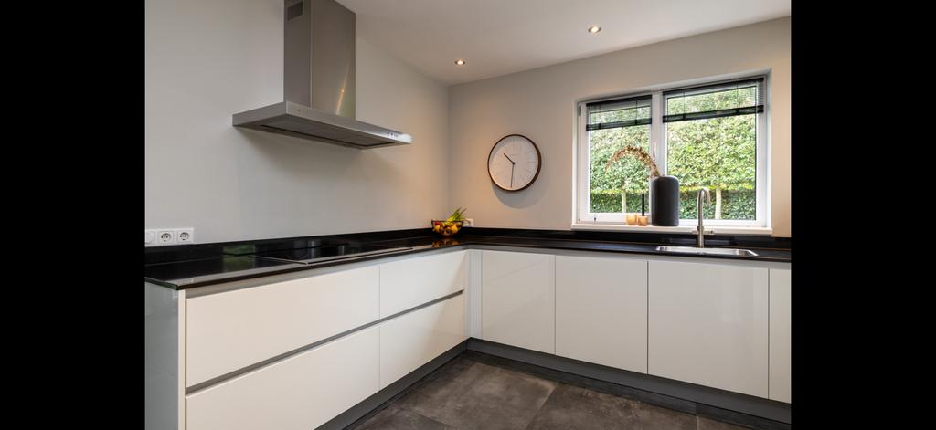 Hoogglans keuken, Ophalen, Gebruikt, Wit, Hoekkeuken