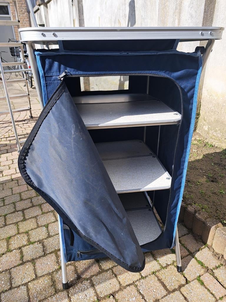 Camping kastje met tafelblad, Caravans en Kamperen, Ophalen