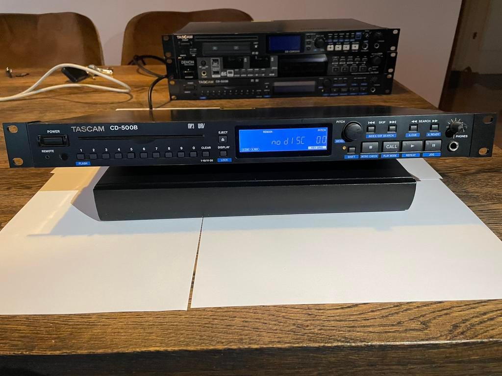 Tascam CD-500B Professionele CD Speler, Ophalen of Verzenden, Gebruikt