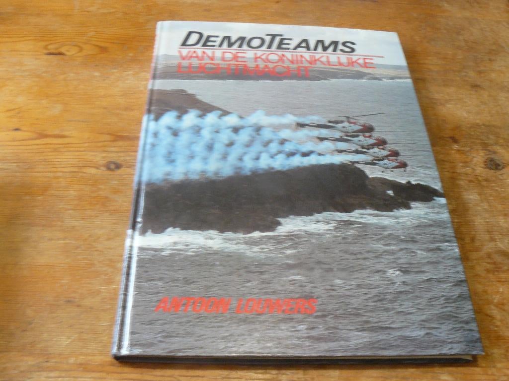 Demoteams van de Koninklijke Luchtmacht (KLU), Ophalen of Verzenden, Zo goed als nieuw, Boek of Tijdschrift