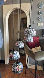 Vintage tiffany hanglamp met 5 kapjes — glas in lood, Antiek en Kunst, Antiek | Lampen, Ophalen of Verzenden