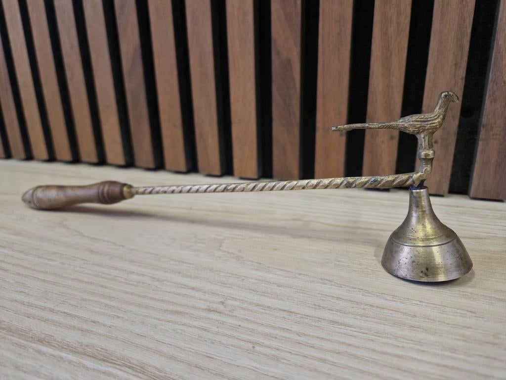 Antieke kaarsendover messing met hout, Antiek en Kunst, Antiek | Goud en Zilver, Ophalen of Verzenden