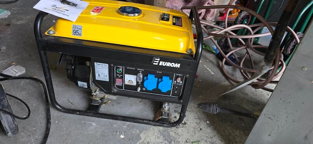 Eurom GE2501 Benzine Aggregaat - Zo goed als nieuw, Ophalen of Verzenden, Zo goed als nieuw, Minder dan 5 kVA, Benzine