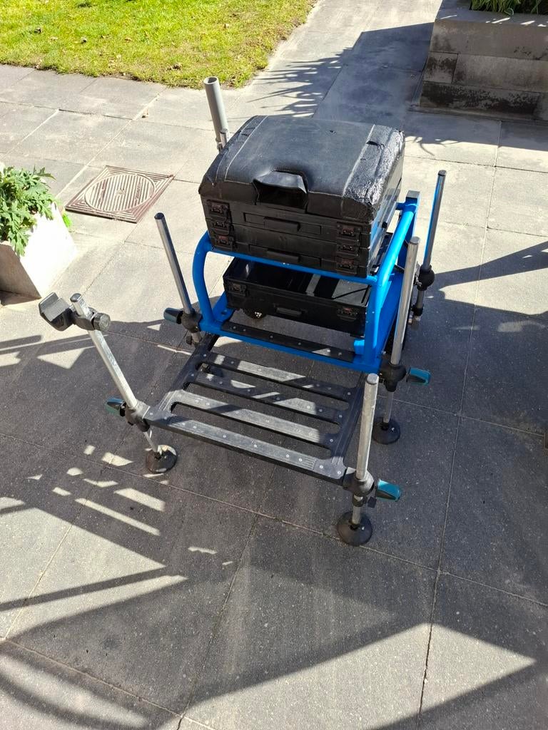 Gebruikte viskist / zitkist / seatbox 25mm, Watersport en Boten, Ophalen, Gebruikt, Overige typen