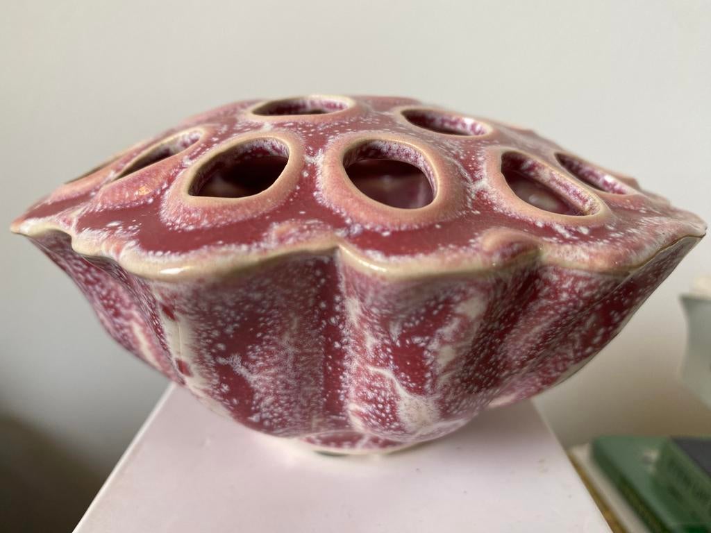 Des Pots Lotus Ikebana vaas - Rood gespikkeld keramiek, Gebruikt, Aardewerk of Porselein, Ophalen of Verzenden, Minder dan 50 cm