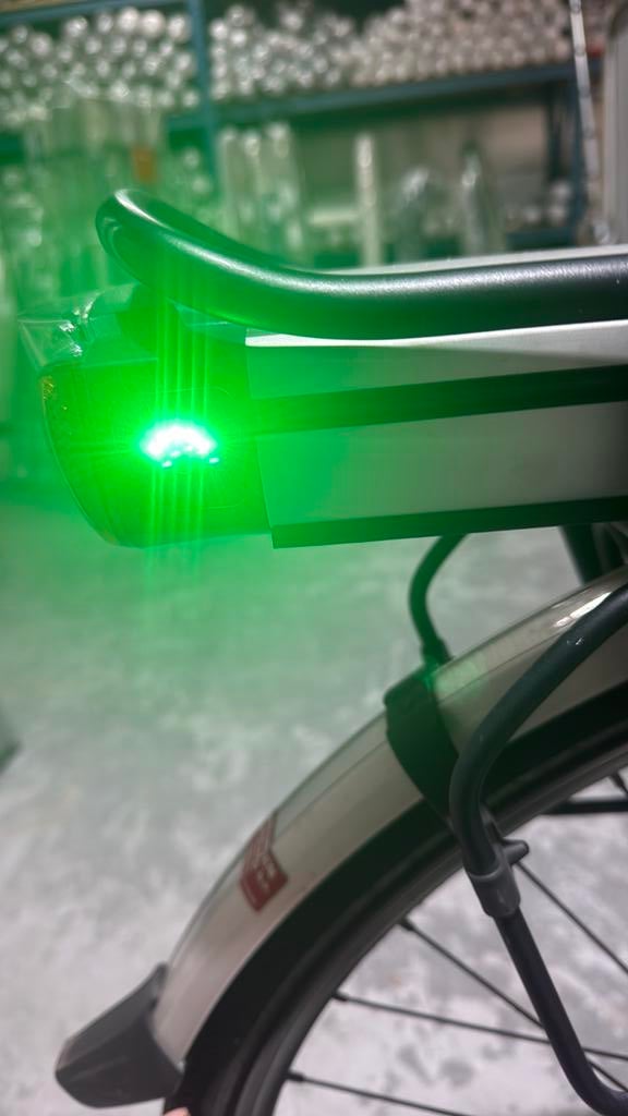 Gazelle fietsen elektronische motor defect accu goed, Ophalen, Gebruikt, Accu, Achterlicht