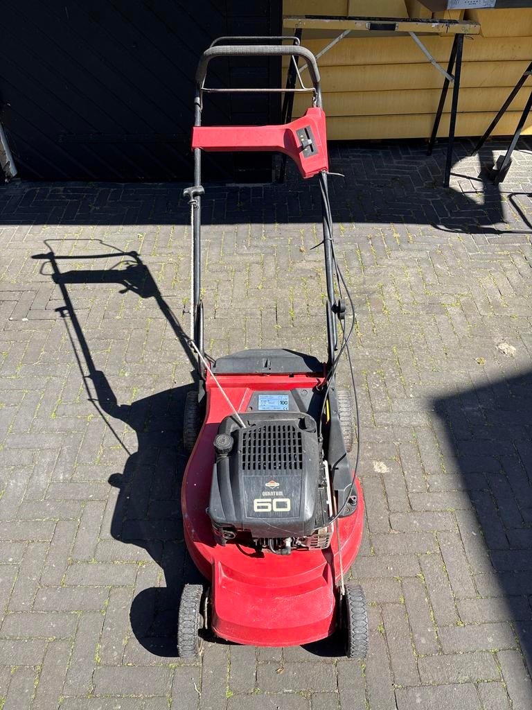 Briggs & Stratton Quantum 60 Grasmaaier - Werking Onbekend, Ophalen, Gebruikt, Benzine-grasmaaier