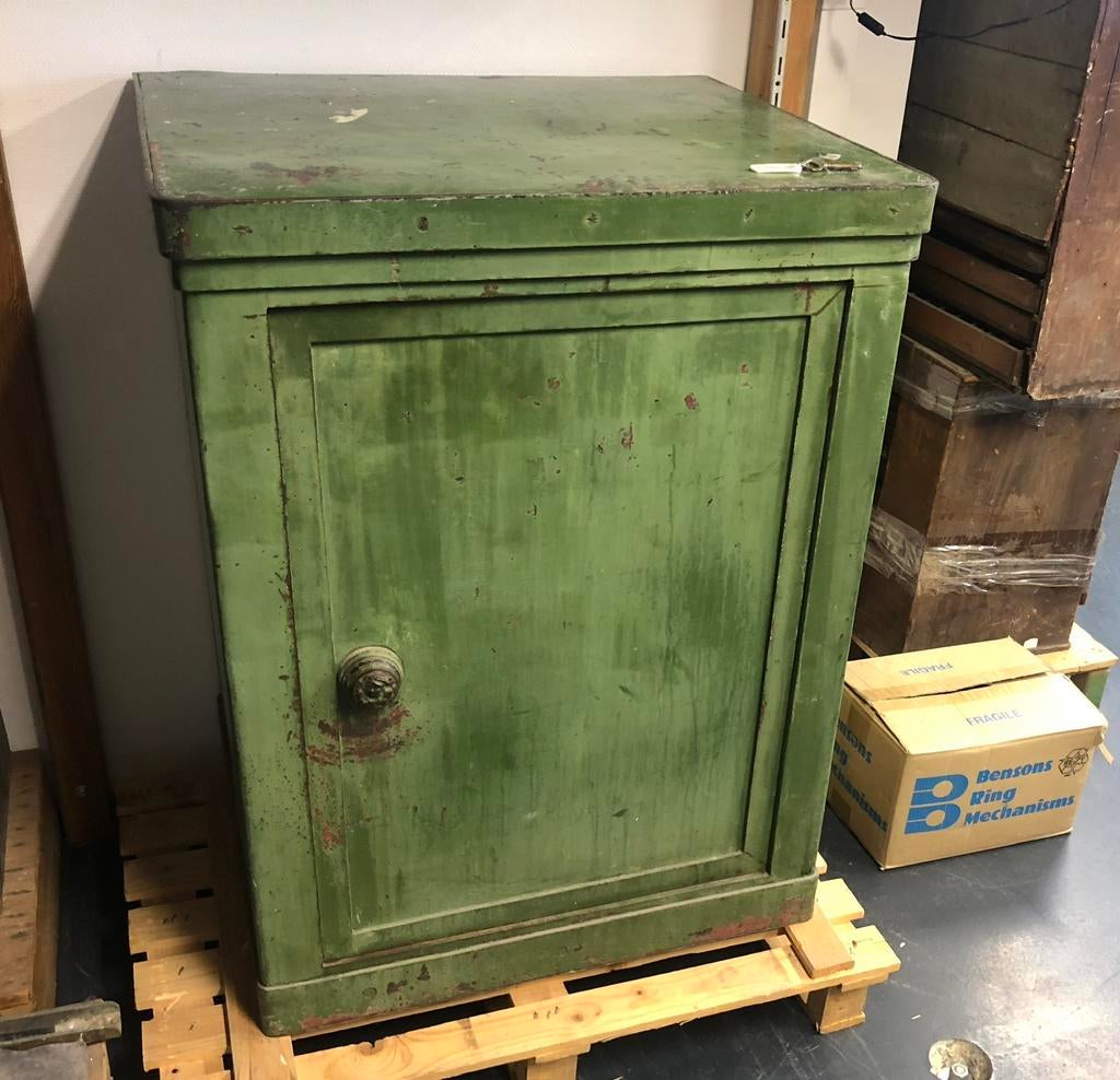 Antieke kluis, Ophalen, Gebruikt, Brandkast