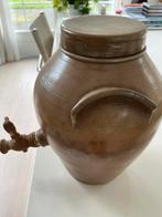 Keramische pot met tapkraan €20,-, Antiek en Kunst, Verzenden