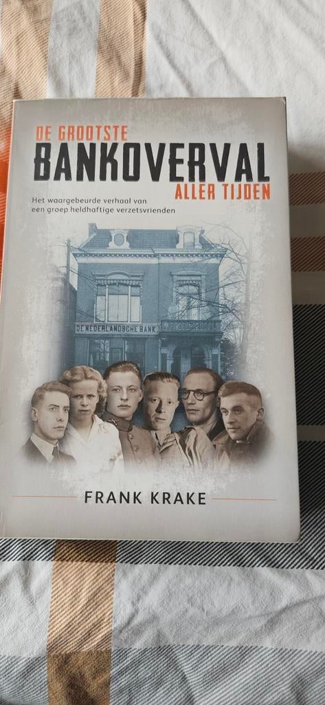 Frank Krake - De grootste bankoverval aller tijden, Tweede Wereldoorlog, Ophalen of Verzenden, Zo goed als nieuw, Frank Krake