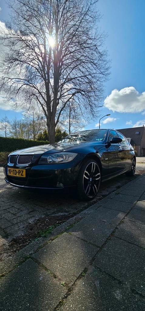 BMW 3-Serie 2.0 I 318 2006 Zwart, Auto's, BMW, Particulier, 3-Serie, Benzine, B, Sedan, Handgeschakeld, Origineel Nederlands, Zwart