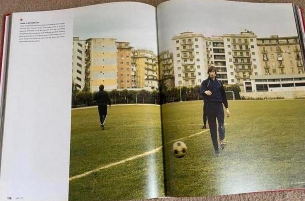 Johan Cruijff: De Legende 1947-2016, Boeken, Ophalen of Verzenden, Zo goed als nieuw, Balsport