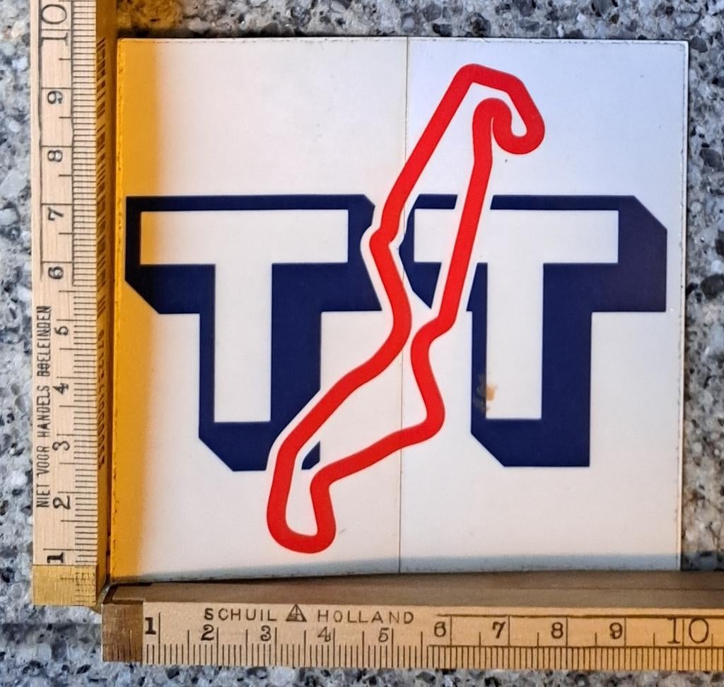 Vintage sticker TT assen wegrace motorrace circuit, Ophalen of Verzenden, Zo goed als nieuw