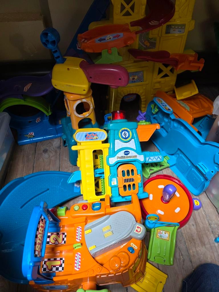 Grote verzameling Toet Toet Auto's en banen, Kinderen en Baby's, Speelgoed | Speelgoedvoertuigen, Ophalen of Verzenden