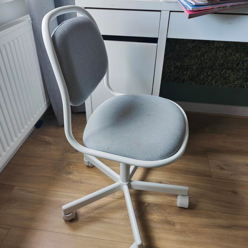 Ikea kinder bureaustoel, Ophalen