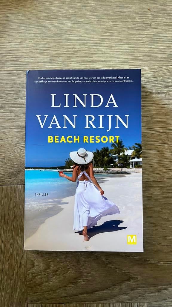 Linda van Rijn - Beach Resort, Linda van Rijn, Ophalen of Verzenden, Zo goed als nieuw