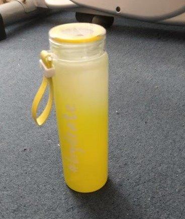 Waterfles glas geel, Geel, Nieuw, Ophalen of Verzenden, Glas
