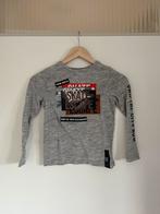 Lichtgrijs t-shirt met lange mouwen skaten, maat 122/128 C&A, Kinderen en Baby's, Kinderkleding | Maat 122, Ophalen of Verzenden