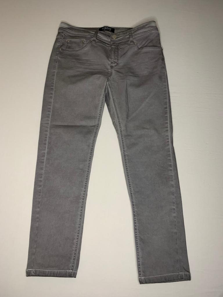 NICKJEAN grijze broek 42 in ~~nieuw~~ staat, Kleding | Dames, Broeken en Pantalons, Verzenden, Maat 42/44 (L), Zo goed als nieuw